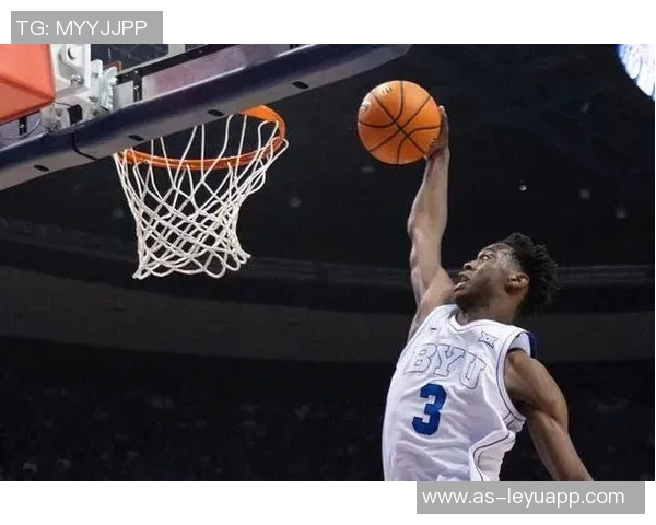 明年状元热门AJ迪班萨表现抢眼15投10中砍下22分5篮板5助攻2抢断1盖帽 明年状元热门AJ迪班萨表现抢眼15投10中砍下22分5篮板5助攻2抢断1盖帽