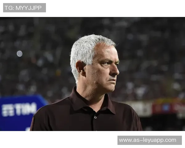 萨勒马科尔斯继续单独训练若不恢复将缺席对阵罗马比赛 萨勒马科尔斯继续单独训练若不恢复将缺席对阵罗马比赛